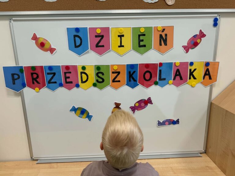 napis dzien przedszkolaka